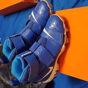 Kids foorball cleats